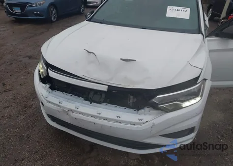 2019 Volkswagen Jetta 1.4T R-Line/1.4T S/1.4T Se из США, поврежденный, VIN 3VWC57BU6KM090937